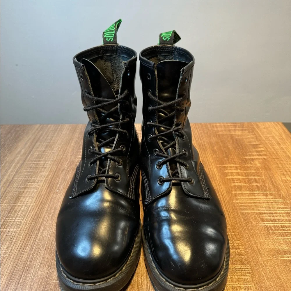 Black Leather Combat Boots - Classic Lace-Up Men's Boots